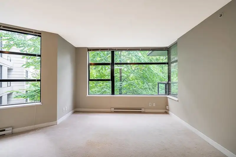 309 5380 OBEN STREET - photo 4 of 33