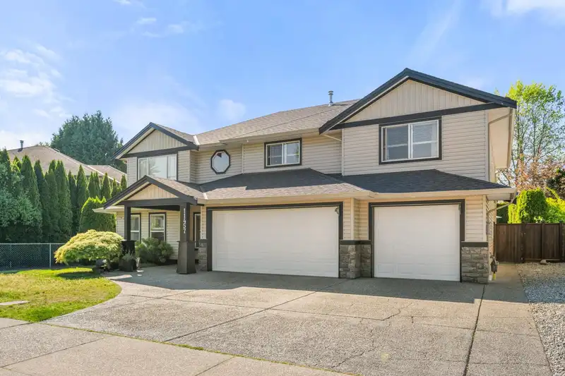 11457 CREEKSIDE STREET - photo 1 of 40