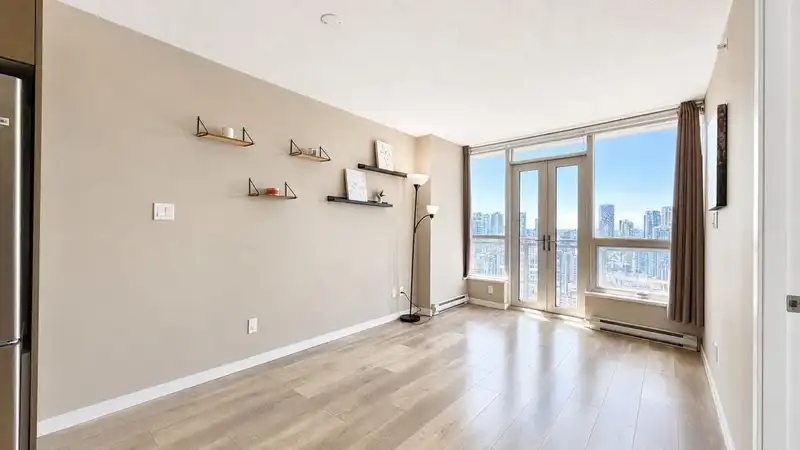 2508 833 SEYMOUR STREET - photo 4 of 21