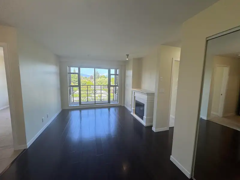 604 306 SIXTH STREET - photo 3 of 23