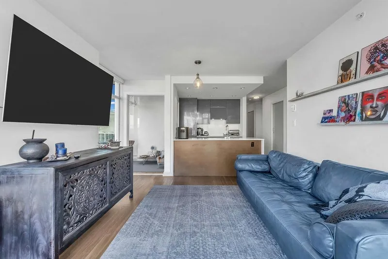 909 161 W GEORGIA STREET - photo 4 of 21