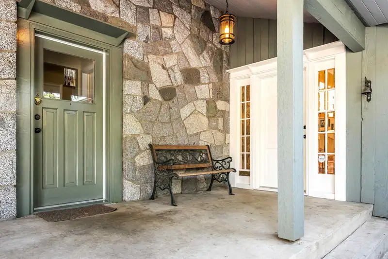 4658 BRUCE ROAD - photo 4 of 40