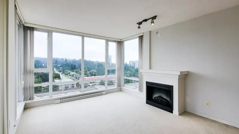 1708 9868 CAMERON STREET - photo 4 of 26