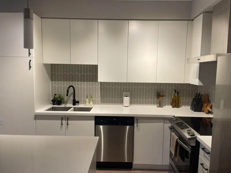 B302 20838 78B AVENUE - photo 4 of 25