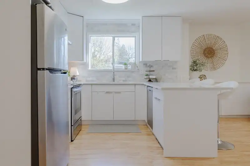 20180 WANSTEAD STREET - photo 4 of 40