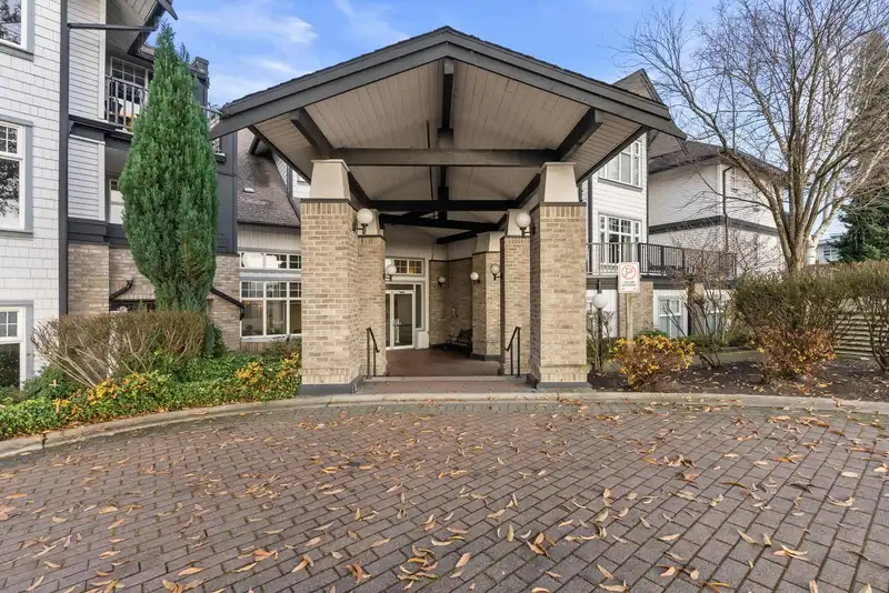 307 83 STAR CRESCENT - photo 1 of 23