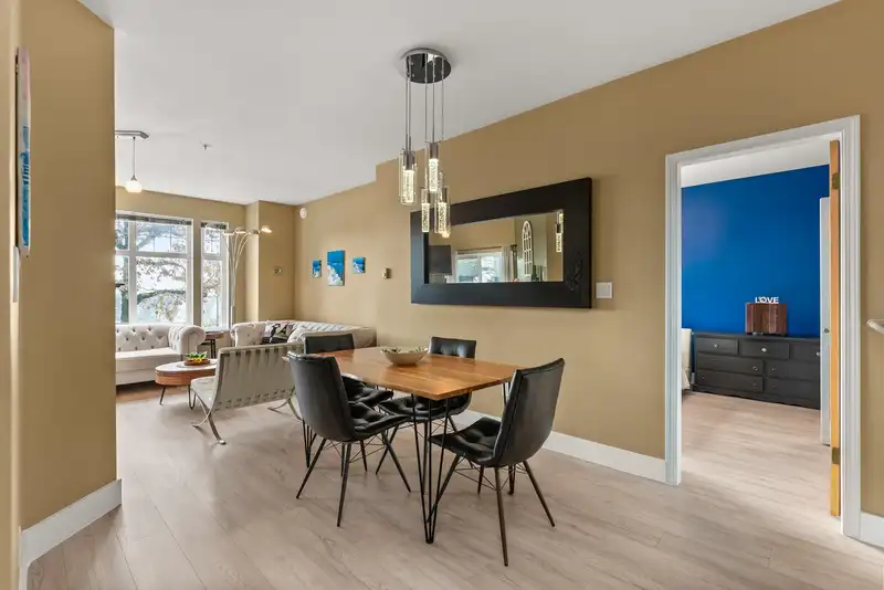 307 83 STAR CRESCENT - photo 4 of 23