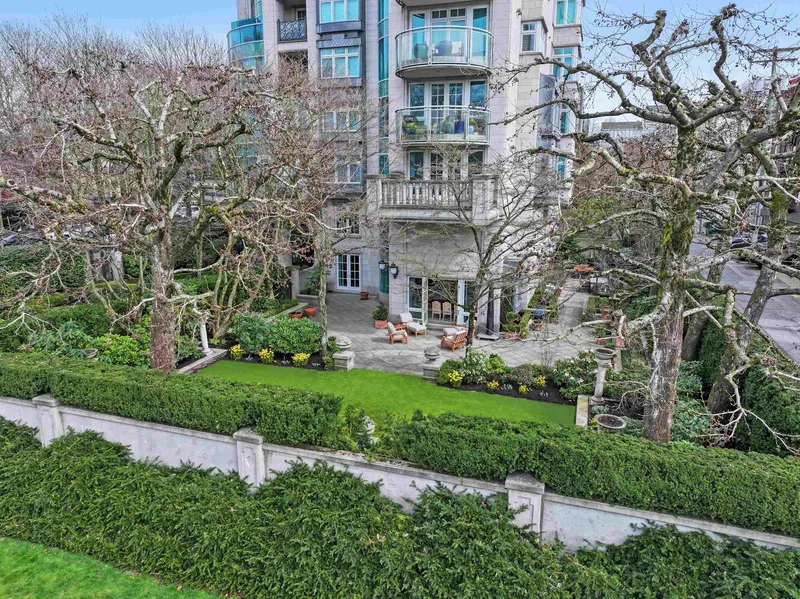 1B 1596 W 14TH AVENUE - photo 2 of 25