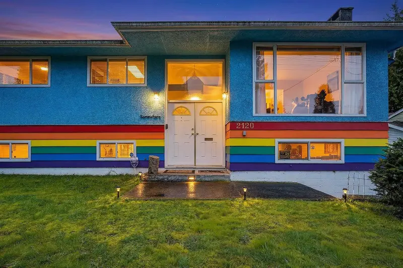 2120 COMO LAKE AVENUE - photo 1 of 25