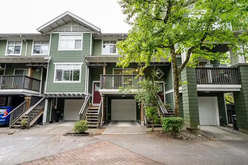 86 15233 34 AVENUE - photo 1 of 37