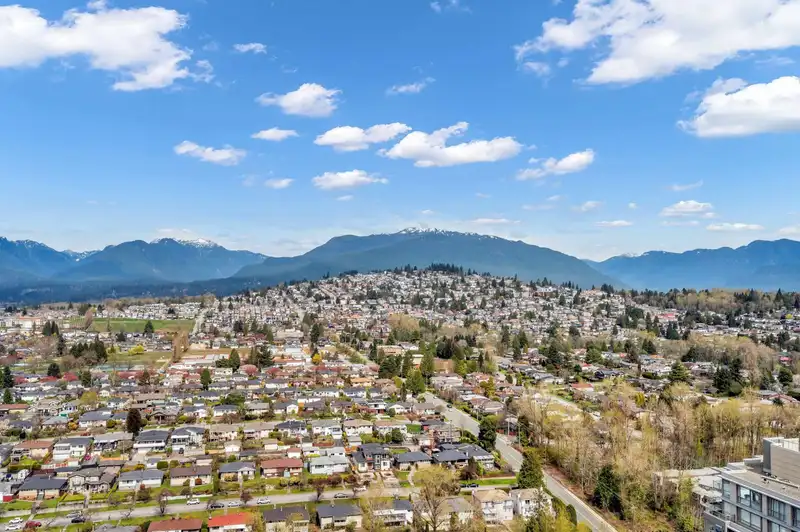 3705 4880 LOUGHEED HIGHWAY - photo 2 of 24