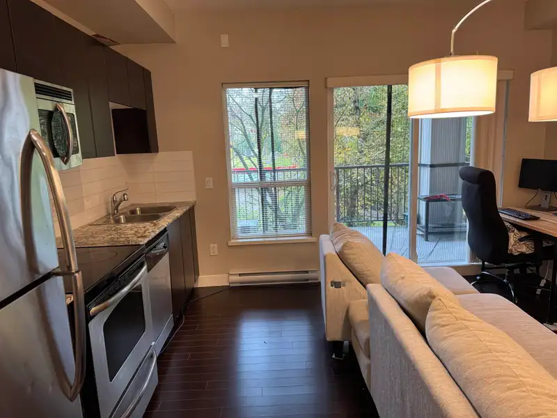 203 9655 KING GEORGE BOULEVARD - photo 4 of 19