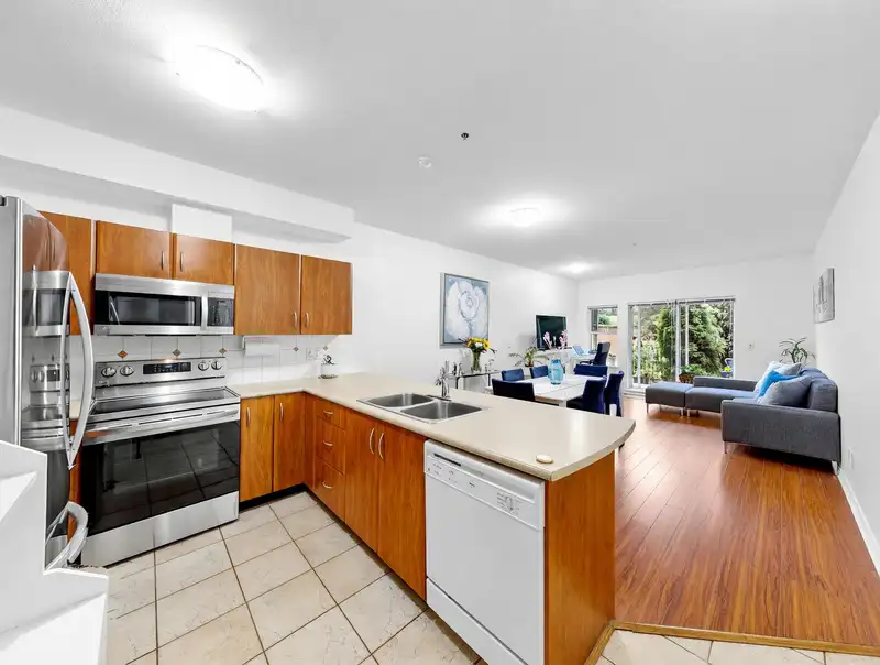 35 730 FARROW STREET - photo 4 of 31