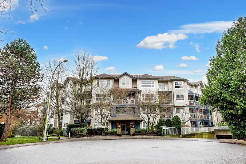 209 8115 121A STREET - photo 1 of 19