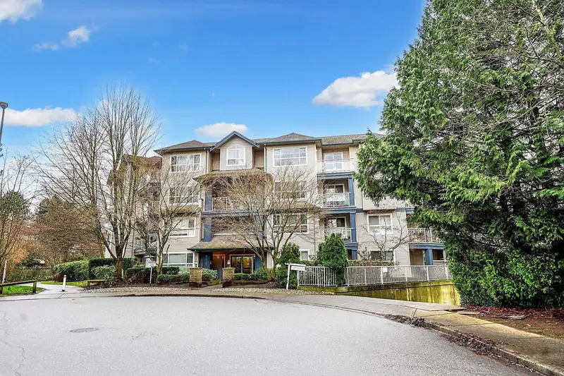 209 8115 121A STREET - photo 2 of 19