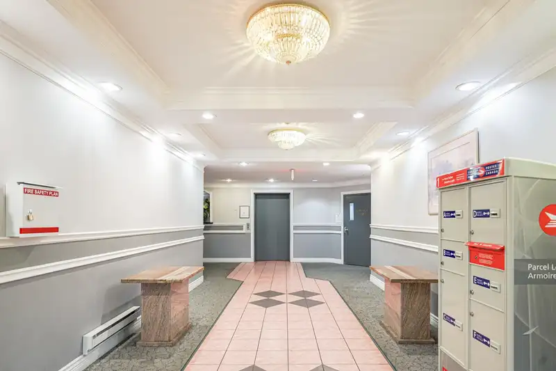 209 8115 121A STREET - photo 3 of 19