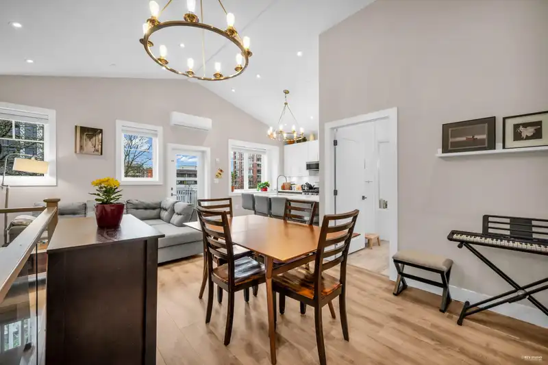 2745 DUKE STREET - photo 4 of 26