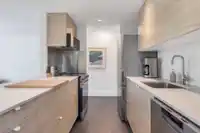 111 1350 VIEW CRESCENT - thumbnail 11