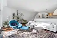 111 1350 VIEW CRESCENT - thumbnail 6