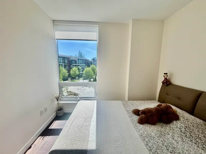 310 5629 BIRNEY AVENUE - photo 3 of 9