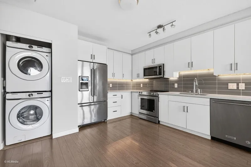 3506 11967 80 AVENUE - photo 1 of 25