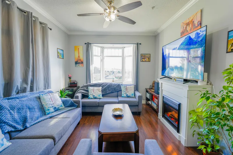 26 19551 66 AVENUE - photo 4 of 25