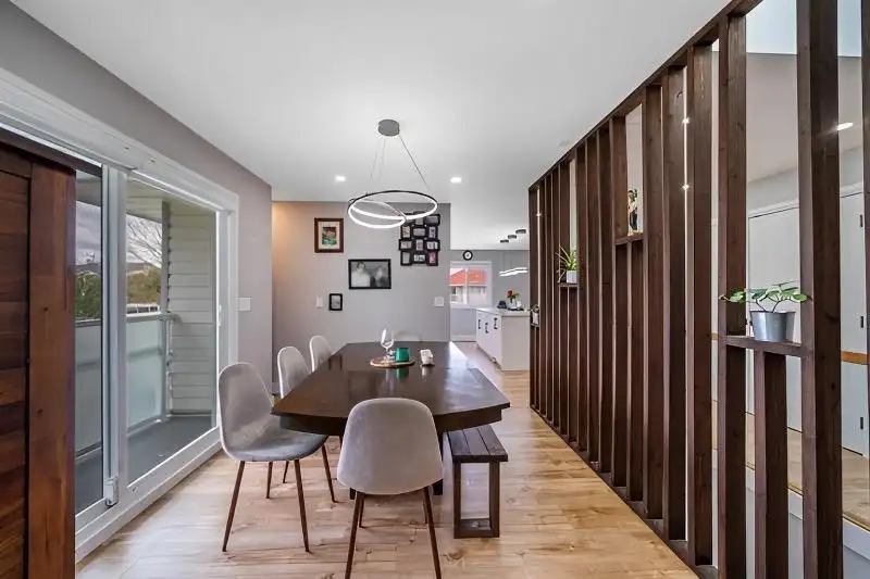 9482 153 STREET - photo 1 of 36