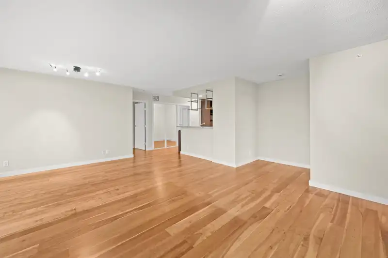 3103 455 BEACH CRESCENT - photo 4 of 35