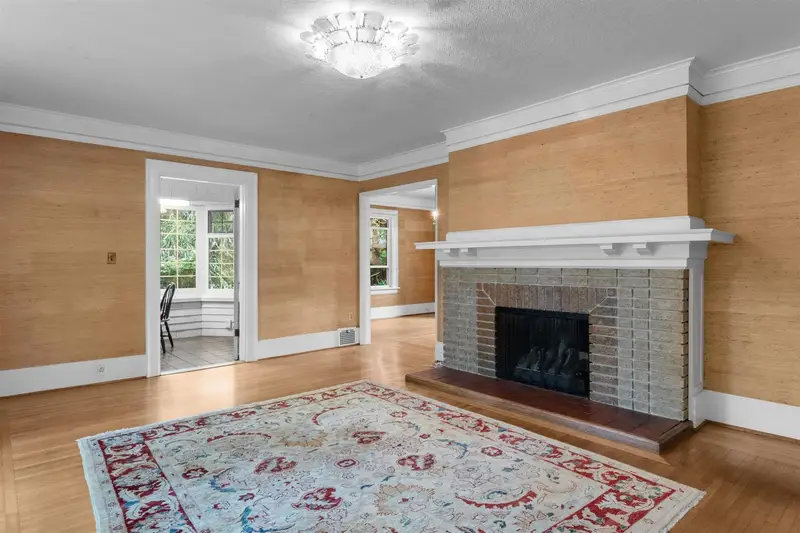 4637 ANGUS DRIVE - photo 4 of 25