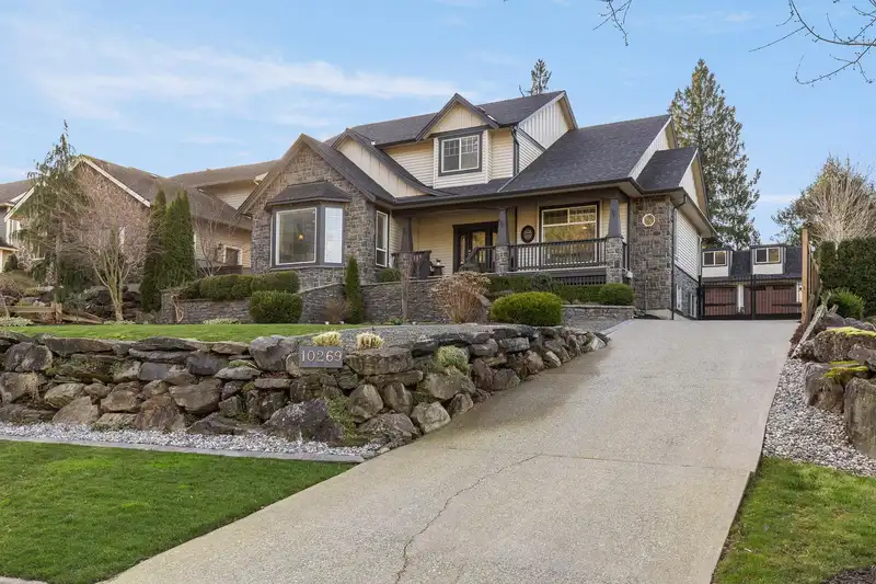 10269 WILDROSE DRIVE - photo 1 of 40