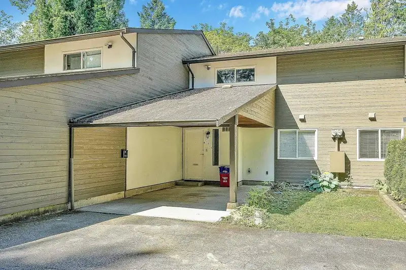 5 20939 CAMWOOD AVENUE - photo 1 of 40