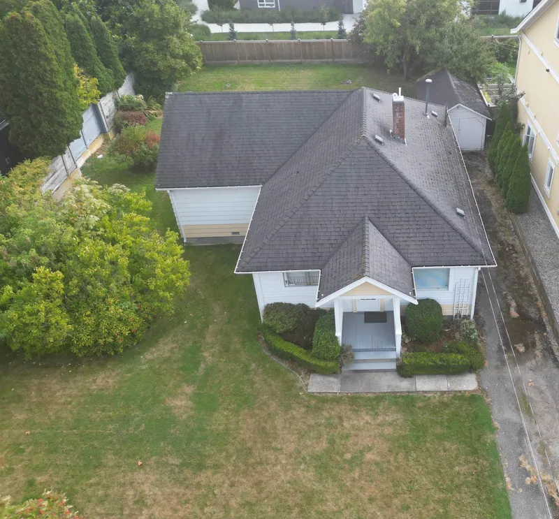 4654 51 STREET - photo 1 of 8