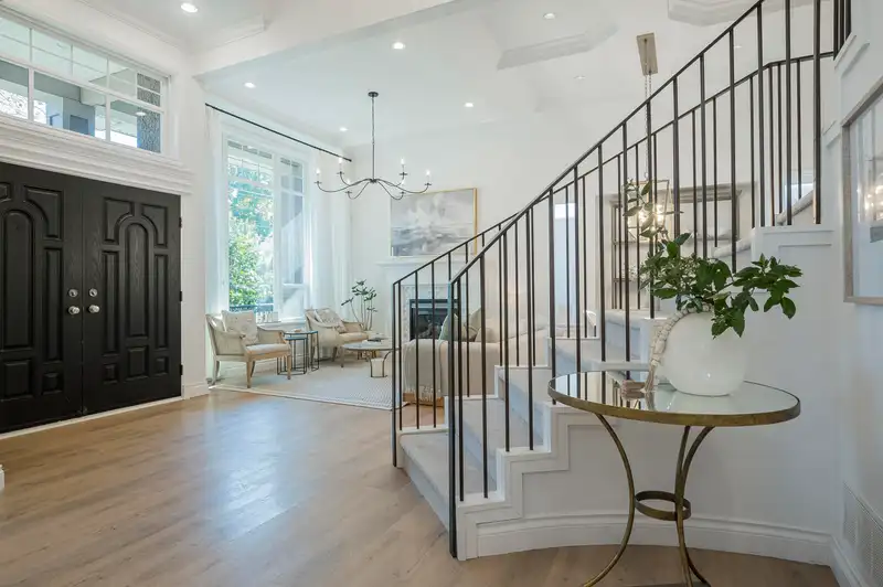 10577 168TH STREET - photo 2 of 40