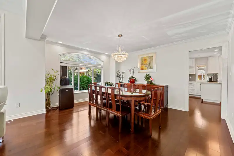 1199 W 43RD AVENUE - photo 4 of 40