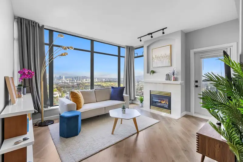 1803 4567 HAZEL STREET - photo 1 of 40