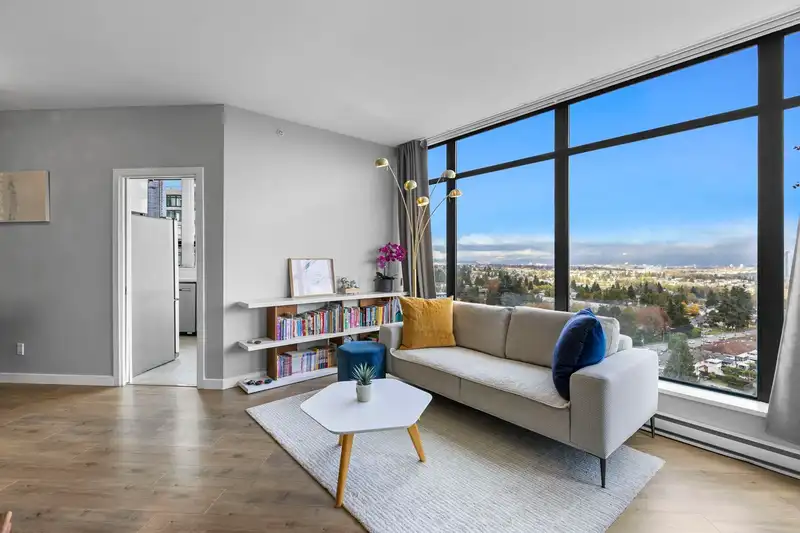 1803 4567 HAZEL STREET - photo 2 of 40