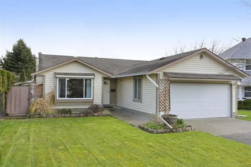 6098 173A STREET - photo 1 of 20
