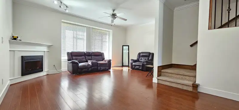 57 7156 144 STREET - photo 1 of 29