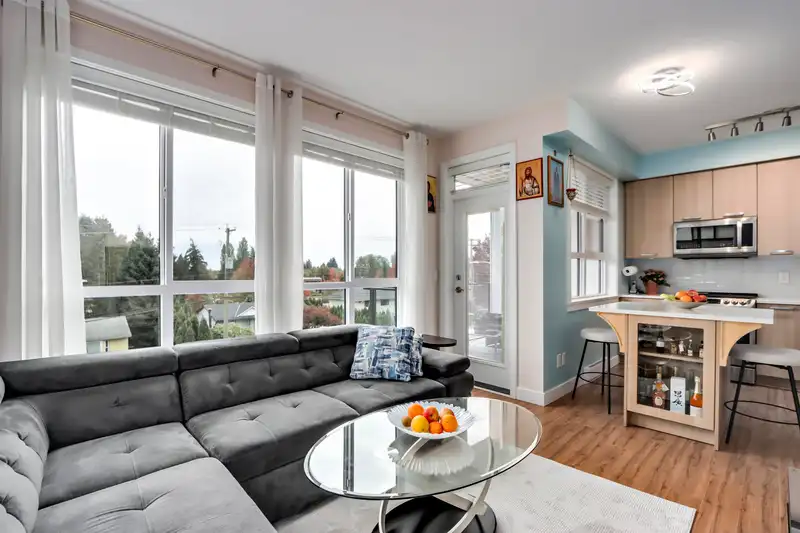 311 10455 154 STREET - photo 2 of 24