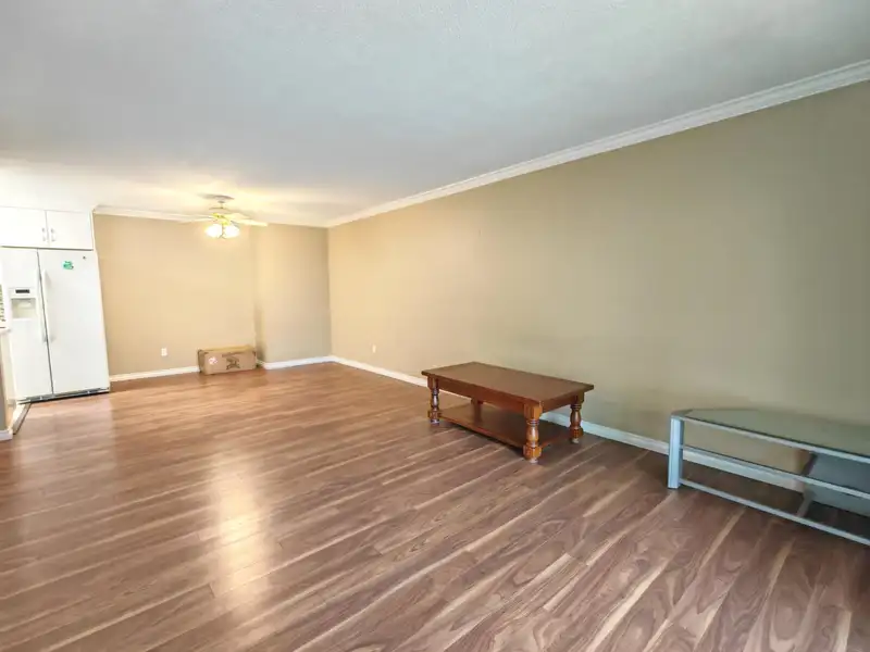 101 6420 BUSWELL STREET - photo 4 of 19
