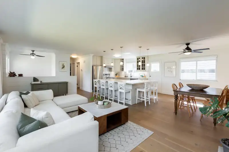1587 STAYTE ROAD - photo 4 of 19