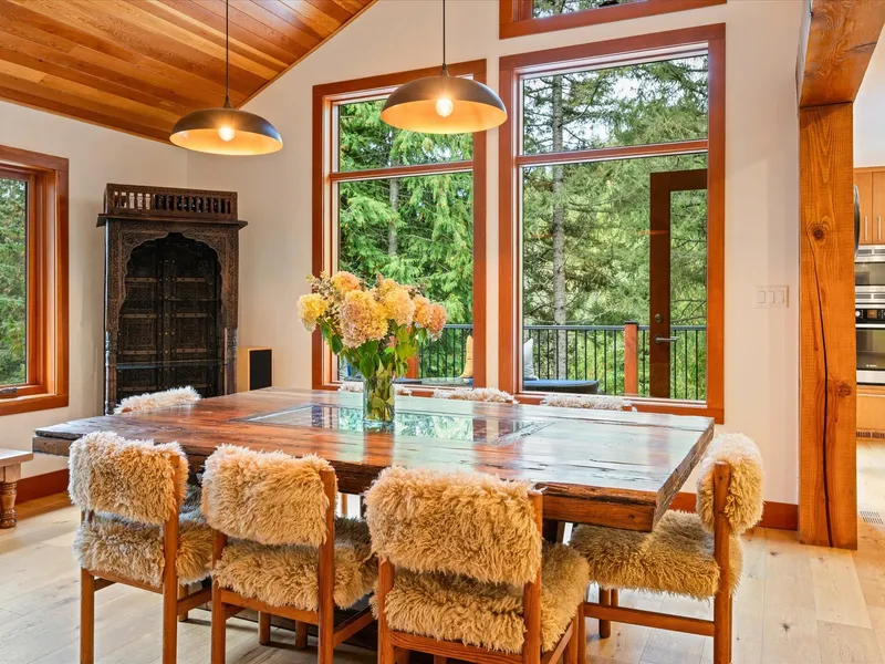 8745 IDYLWOOD PLACE - photo 4 of 25