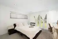 2420 EDGEMONT BOULEVARD - thumbnail 13