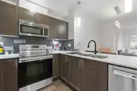 111 13468 KING GEORGE BOULEVARD - thumbnail 16