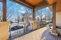 111 13468 KING GEORGE BOULEVARD - thumbnail 4