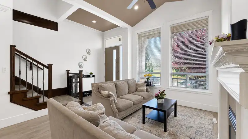 12579 66 AVENUE - photo 1 of 40