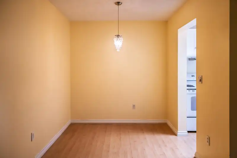 335 7651 MINORU BOULEVARD - photo 3 of 17