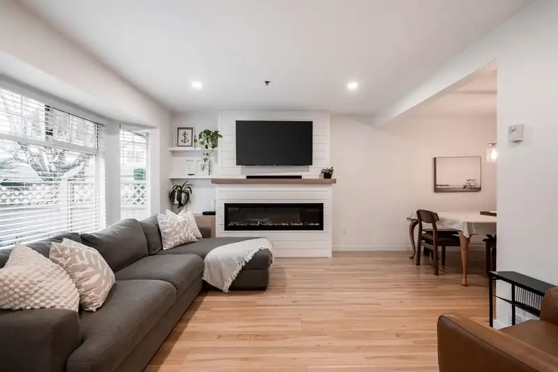 14 19051 119 AVENUE - photo 3 of 40