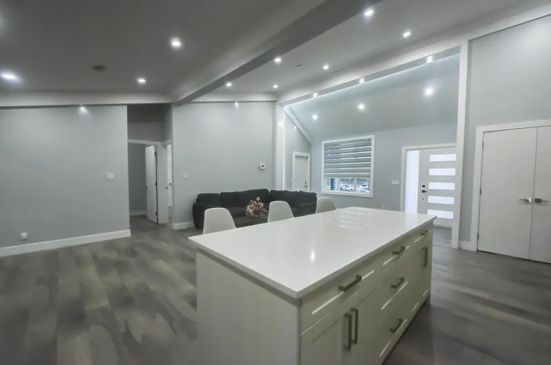 1675 136 STREET - photo 4 of 25