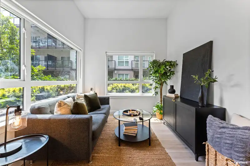 118 10777 138 STREET - photo 1 of 34